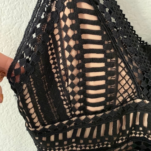 Few Moda Crochet A Line Dress - Picture 4 of 12